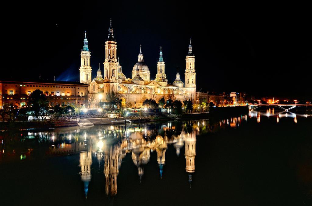 Casa Del Mercado Zaragoza Exterior photo
